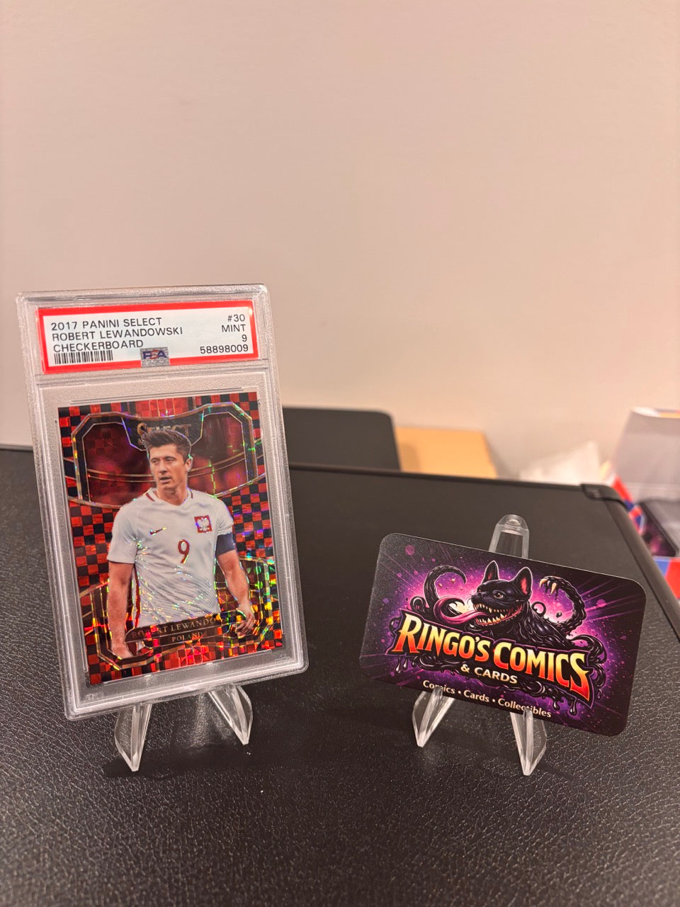 2017 Panini Select Robert Lewandowski Checkerboard Prizm #30 PSA 9