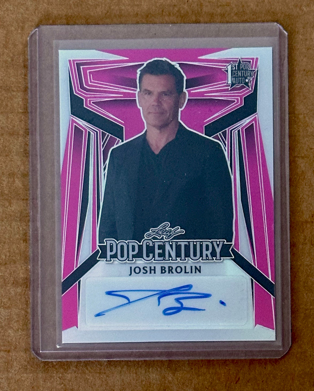2023 Leaf Pop Century Pink Josh Brolin 1st Autograph Card /7